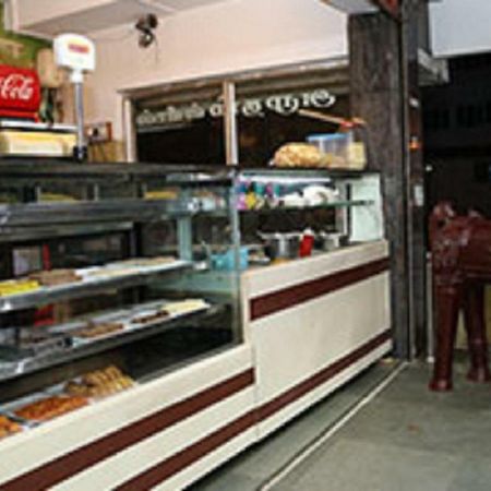 Отель Amutham Residency Tiruchirappalli Экстерьер фото